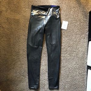 NEW! Shimmer Leggings